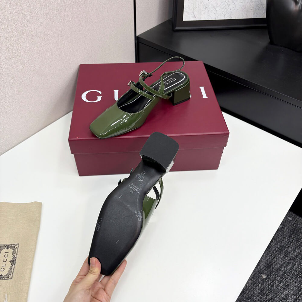 Gucci Women s pump with Double G