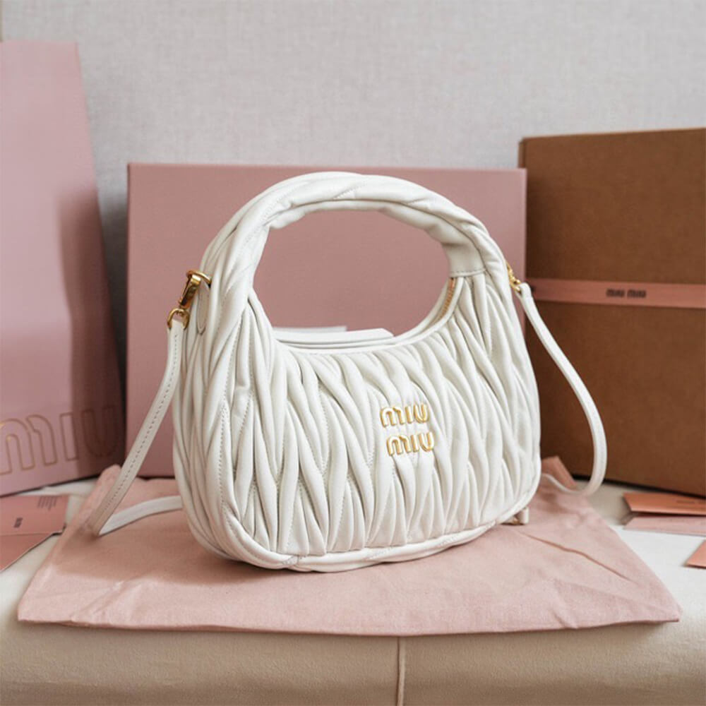 Small Wander matelasse nappa leather hobo bag(HIGH-END GRADE)