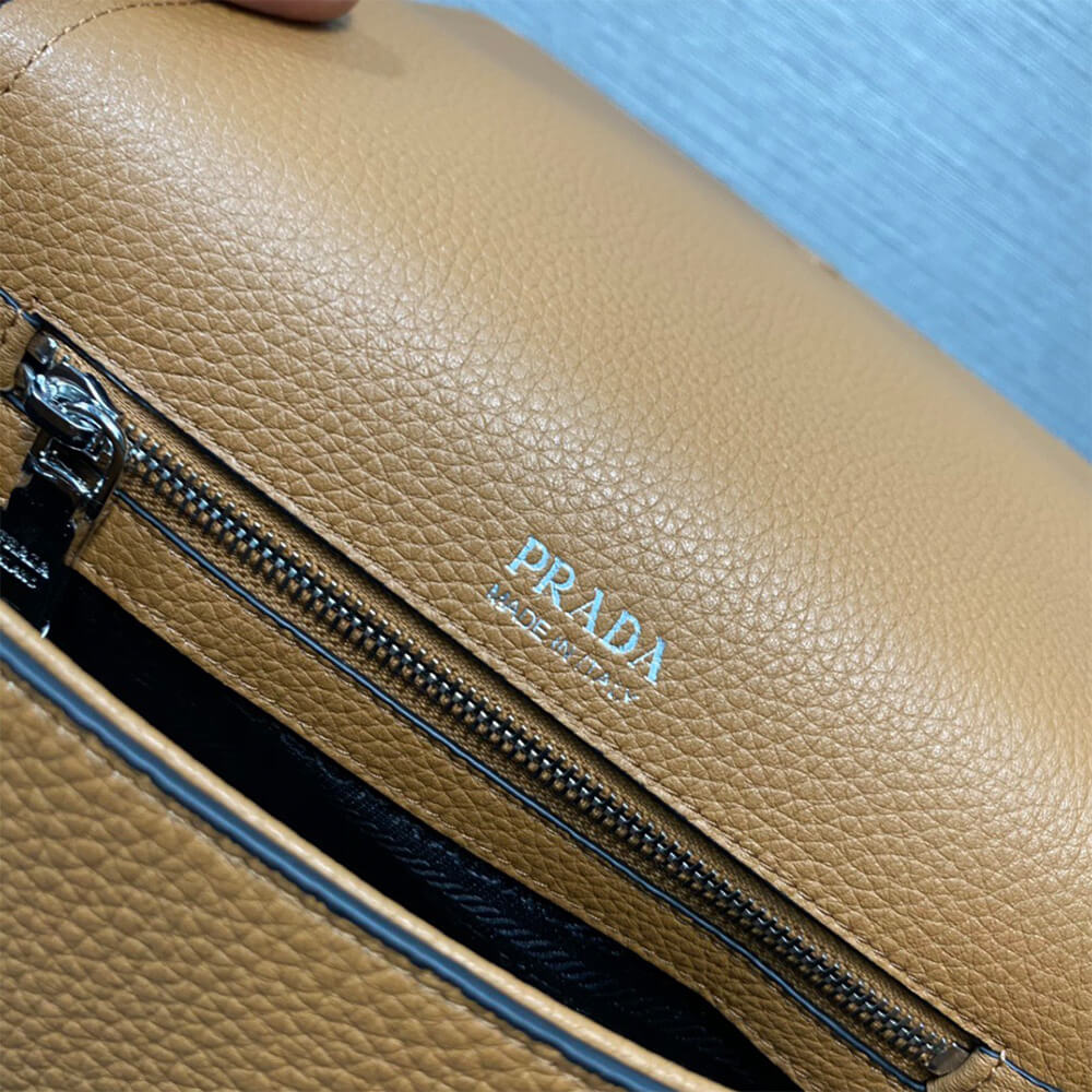 Prada Leather shoulder bag(high-end grade)
