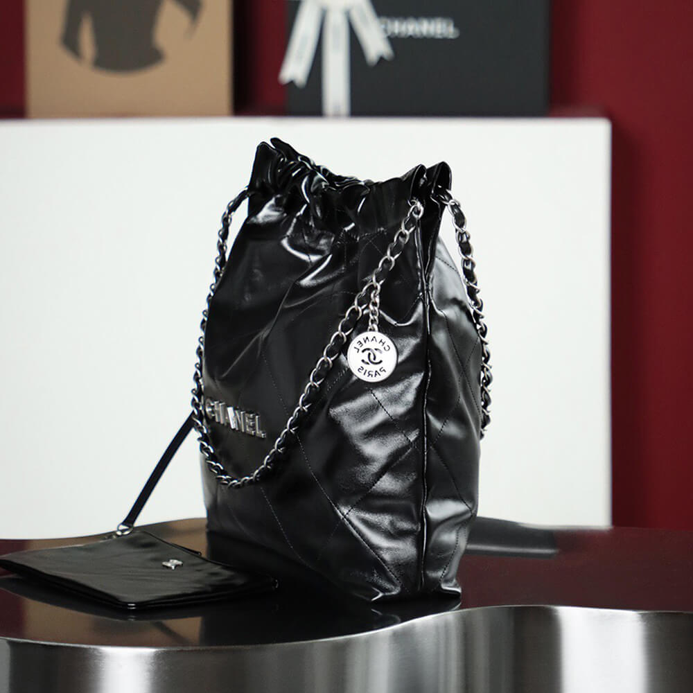 CHANEL 22 HANDBAG(tax-free grade)