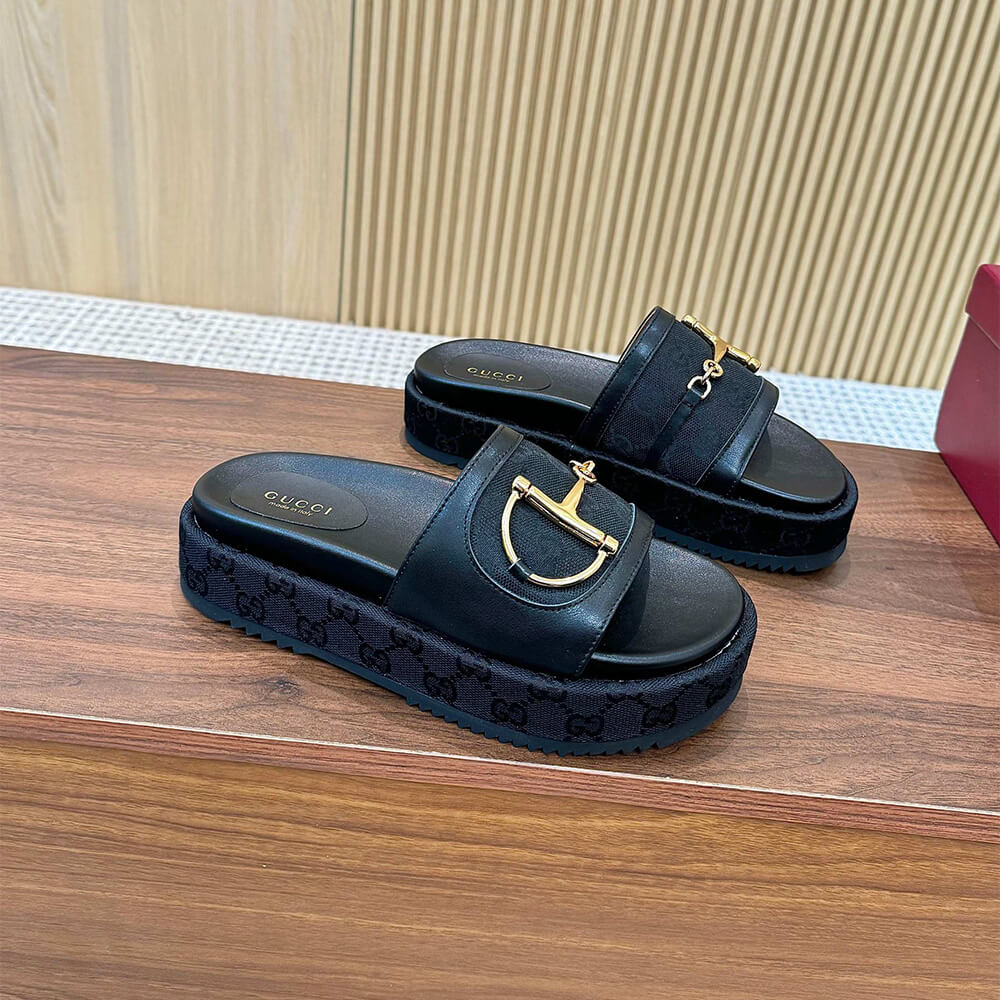 GUCCI Women s platform slide sandal
