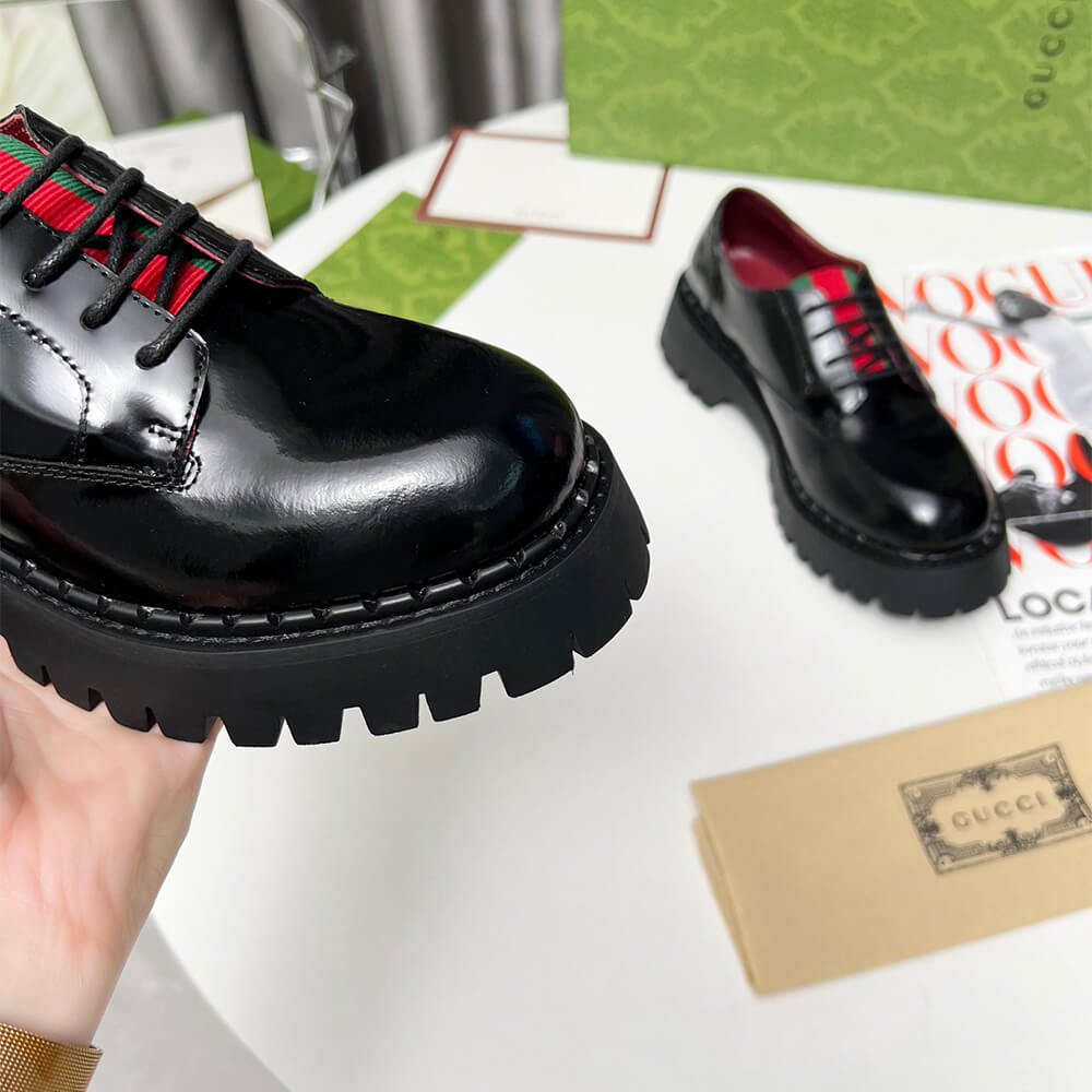 Gucci Women s lace-up with Web