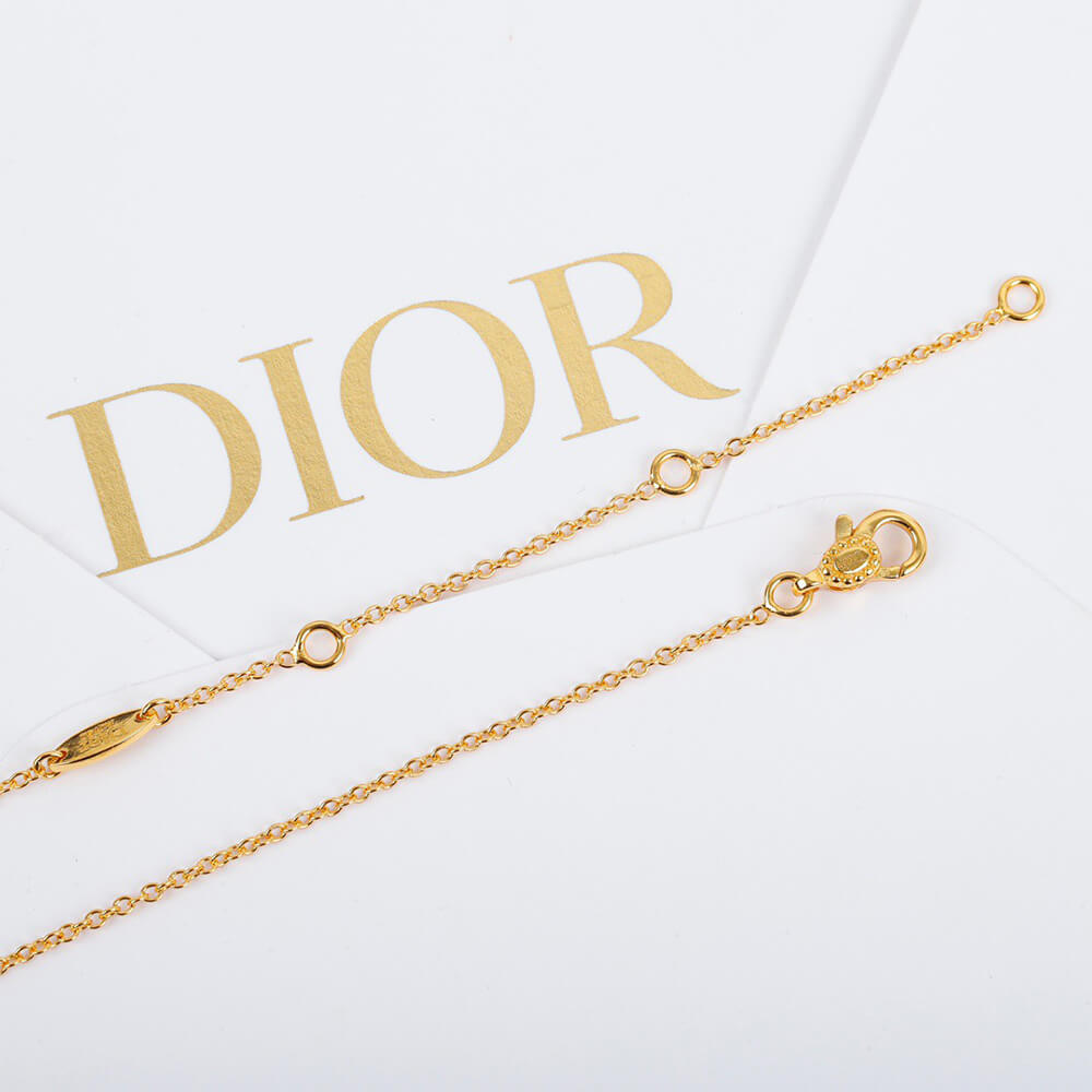 DIOR necklace