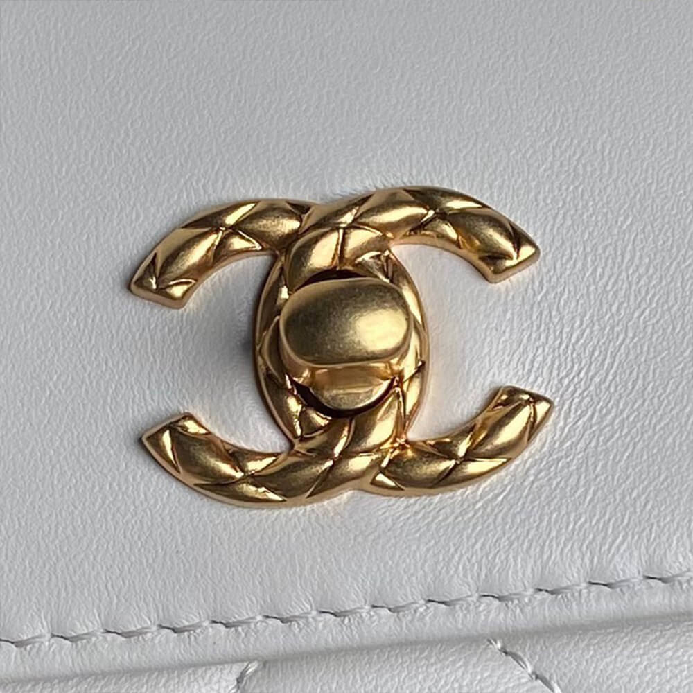 CHANEL Clutch