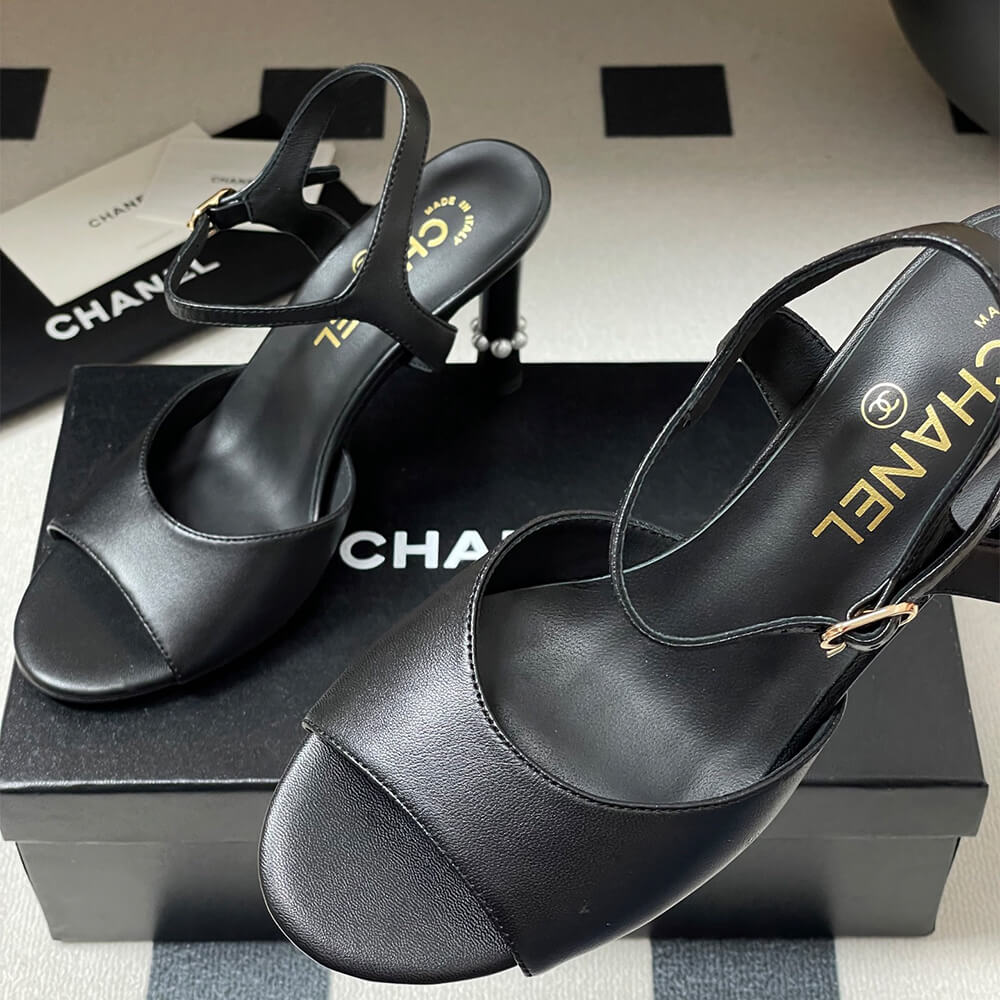 CHANEL Sandals